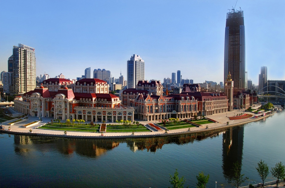 天津津?yàn)硰V場