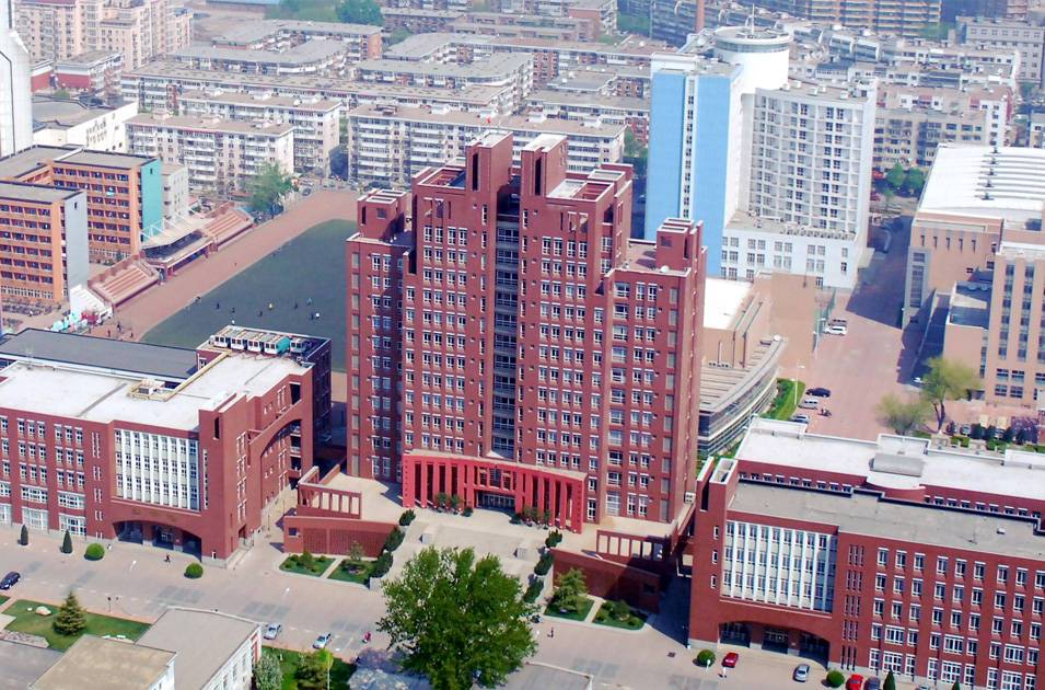 天津醫(yī)科大學(xué)主教學(xué)樓及圖書館