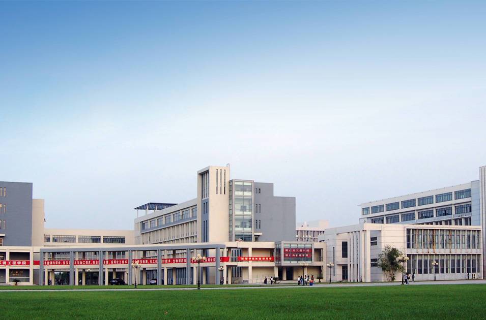 天津職業(yè)大學(xué)教學(xué)樓、圖書館